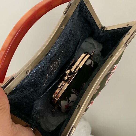 Handmade Genuine Leather Floral Print, Vintage Style Double Kisslock Handbag Set - Picture 13 of 16